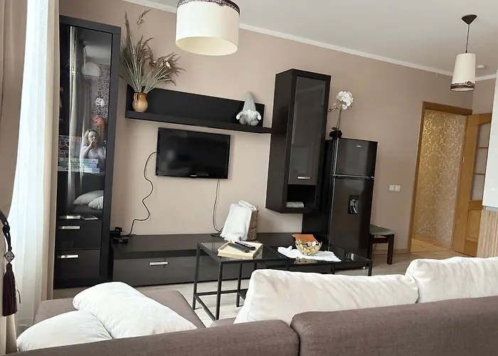 Fresh&Cozy Apartment, Parking Free, 15 Min Walk To Center