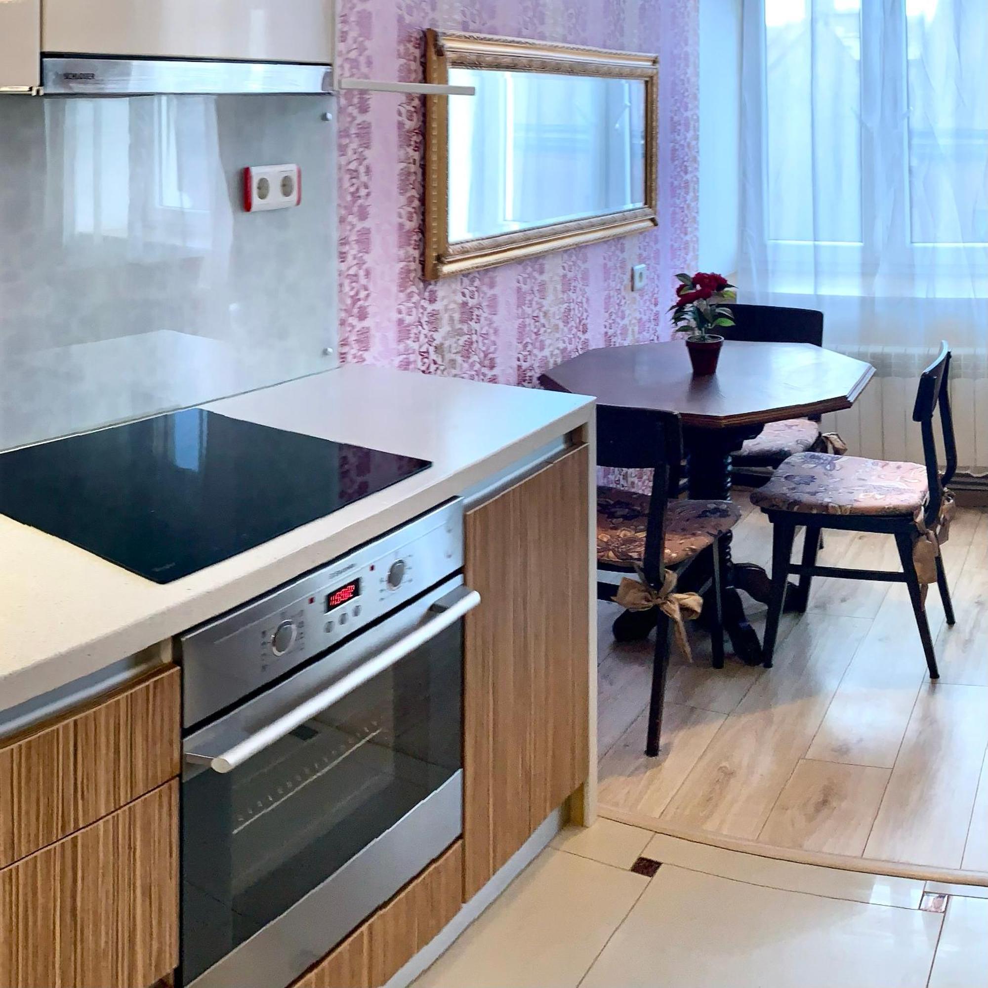 Апартаменты Fresh&cozy Apartment, Parking Free, 15 Min Walk To Center *